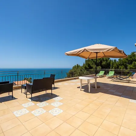 Rosa Sul Mare Willa *